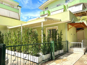 Green Residence by the beach